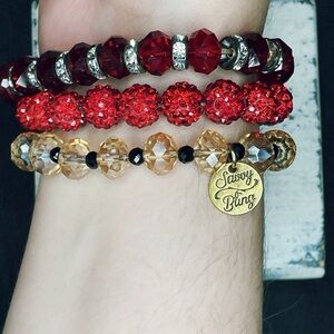 4013u. Red Glass Stretch Bracelets
